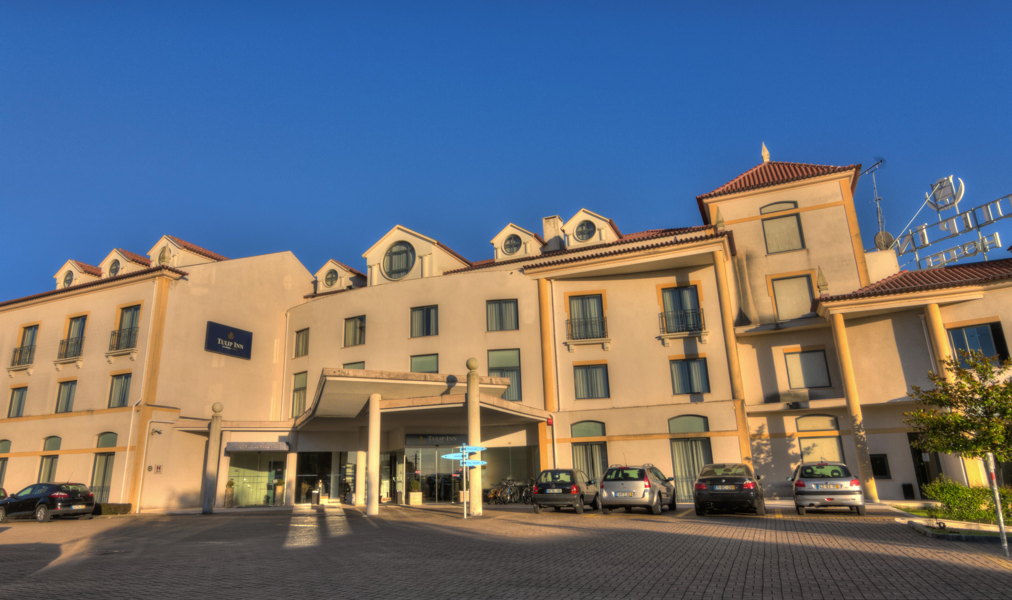 Lam Hotel Estarreja Exterior photo